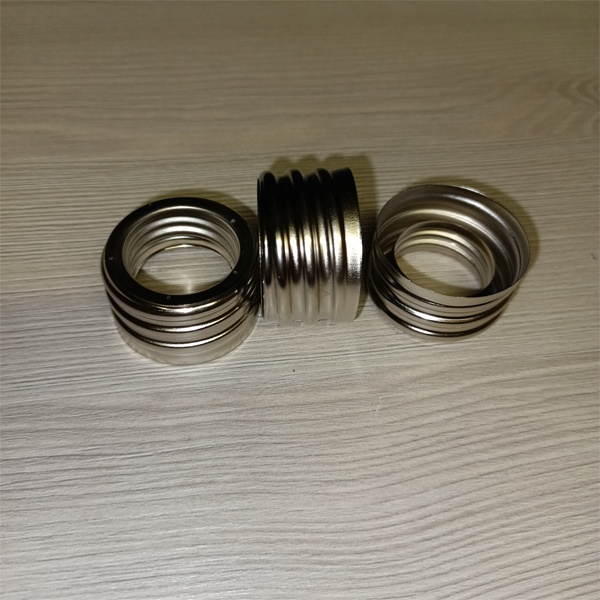 Адаптер для ламп с резьбового цоколя Е40 на резьбовой патрон Е27