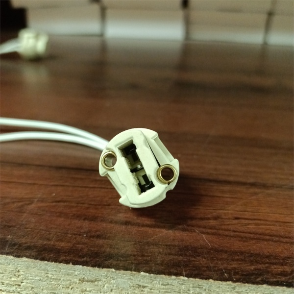 Патрон G9 для галогенных ламп.