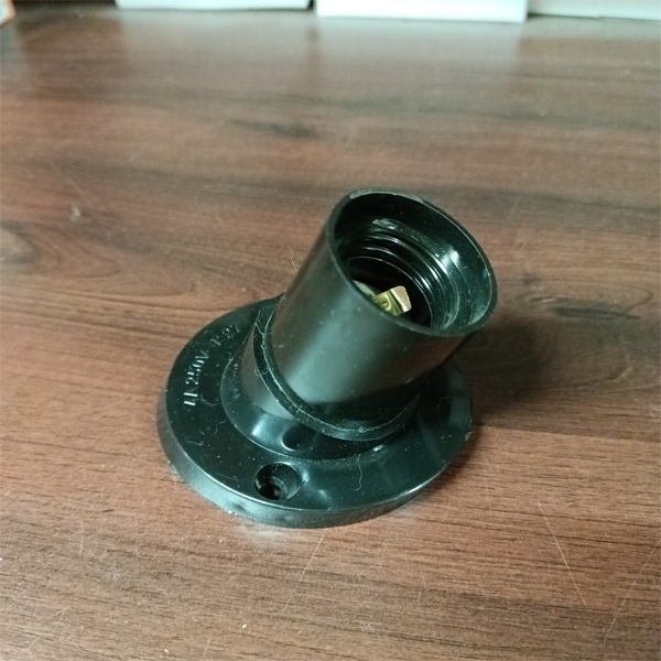 Карболитовый настенный патрон Е27 с уровнем наклона 45 градусов для ламп накаливания.