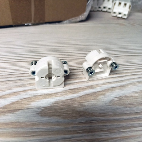 Подпружиненный торцевой патрон G13 под винт М3 для линейных люминесцентных ламп Т8.