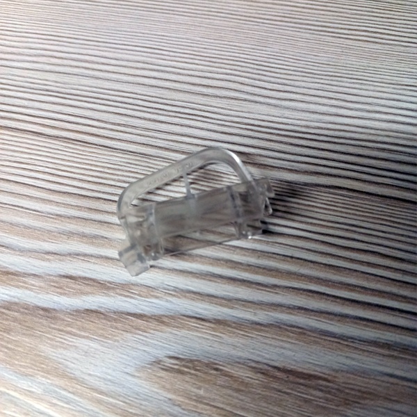 Клипса на защёлках (21 мм) для крепления компактных люминесцентных ламп с цоколем 2G11