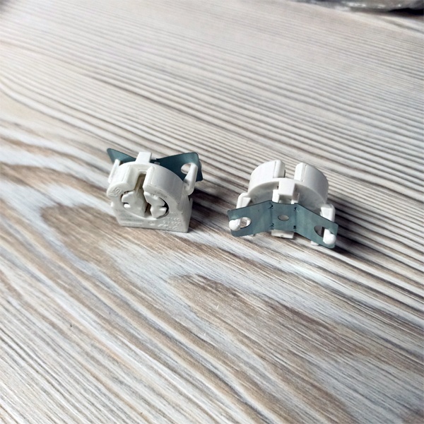 Патрон торцевой поворотный с пружиной на защёлках