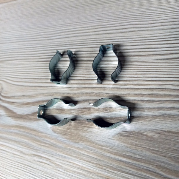 Клипса для крепления линейных люминесцентных ламп Т8 диаметром 26мм с цоколем G13