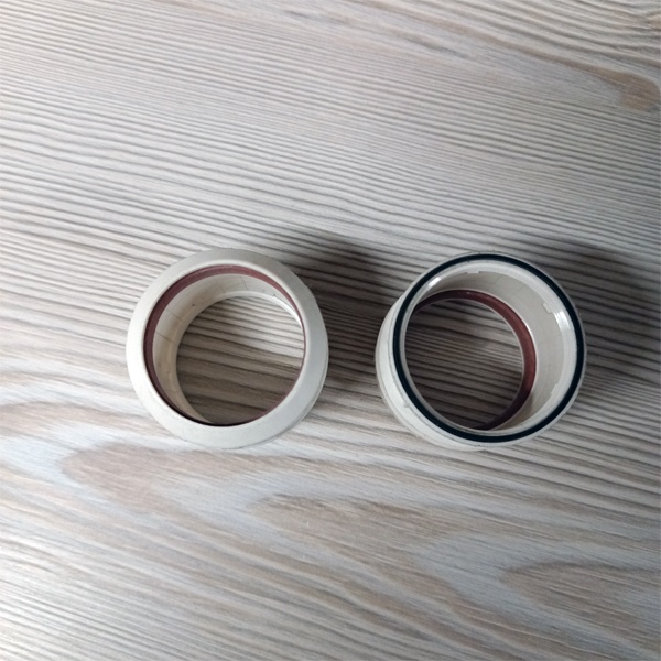 Резьбовое кольцо со степенью защиты IP65 под лампы T12 с цоколями фирмы Vossloh Schwabe с артикулами 84172, 84174, 84175