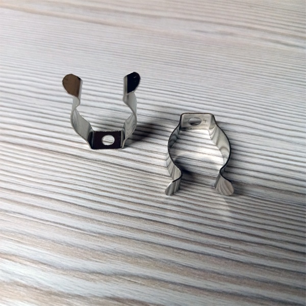 Клипса для крепления линейных люминесцентных ламп Т8 диаметром 26мм с цоколем G13