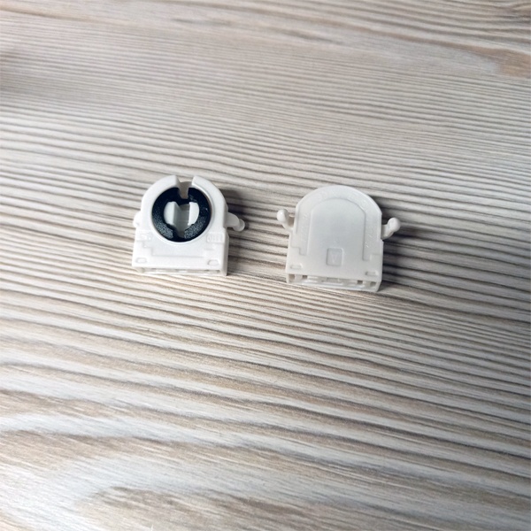 Торцевой патрон G13 на защёлках для линейных люминесцентных ламп Т8.