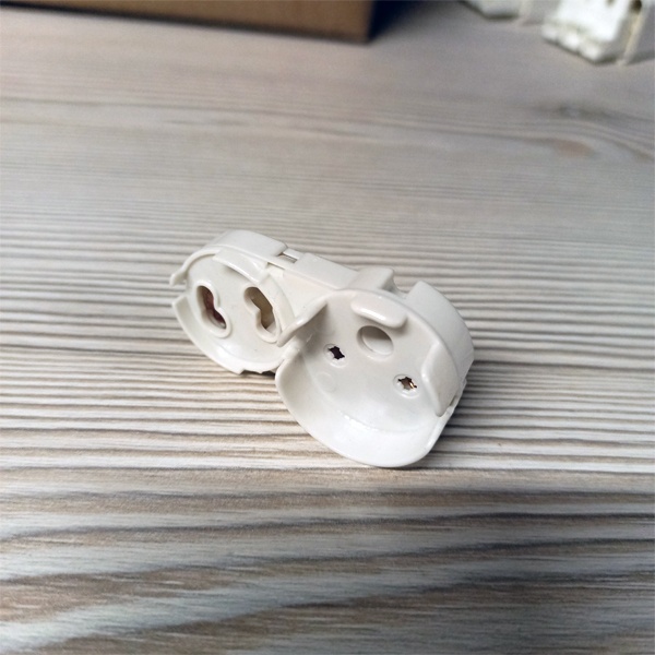 Накидной патрон G13 со стартодержателем для линейных люминесцентных ламп Т8.