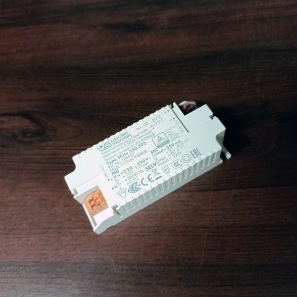 Компактный электронный трансформатор 30-40В, 22 Вт 550мА