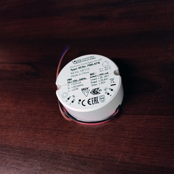 Круглый электронный компактный блок питания 28-42 В светодиодных ламп 30Вт