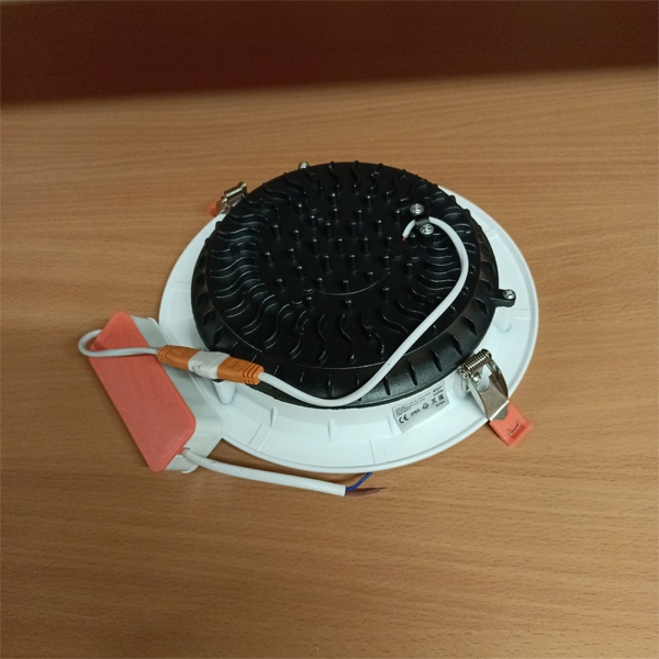 Светодиодный светильник даунлайт FL-LED DLA 30 Вт