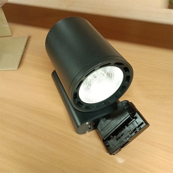 Светодиодный трековый светильник FL-LED Luxspot-L, мощностью 50 Ватт, теплый свет, черный