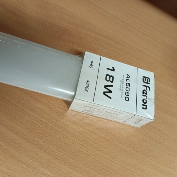 Пылевлагозащищенный линейный светодиодный светильник Ферон AL5090, 18 Вт, белый свет