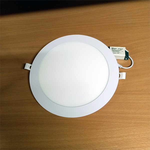 Белый встраиваемый LED светильник Даунлайт Ферон AL500 мощностью 18 Ватт, белый свет