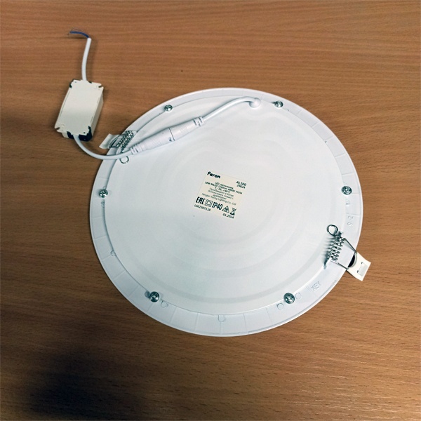 Белый встраиваемый LED светильник Даунлайт Ферон AL500 мощностью 18 Ватт, белый свет