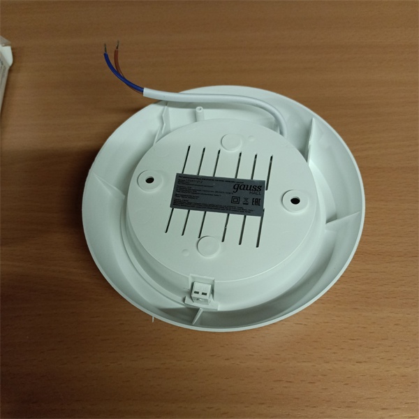 Белый LED светильник Гаусс Холл круглой формы, накладного исполнения, 230 Вольт, мощностью 12 Ватт,  защита IP40, 4000К