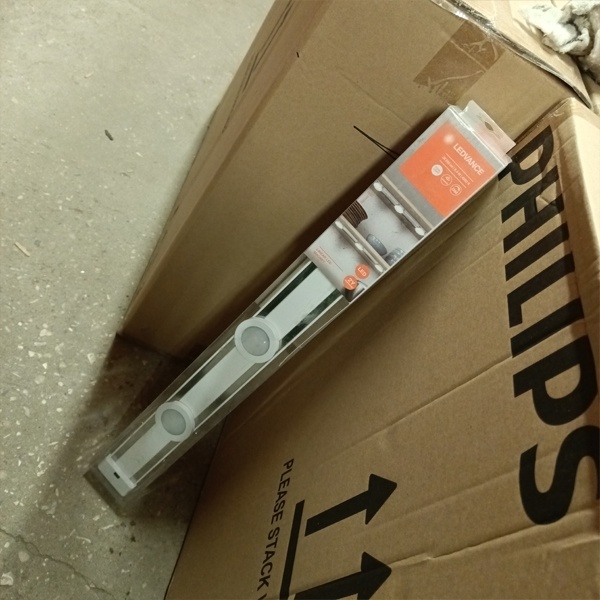 Плоский светильник для подсветки полок, магнитная направляющая для гибкого точечного монтажа, мощностью 9,5 Вт, нейтральный белый свет