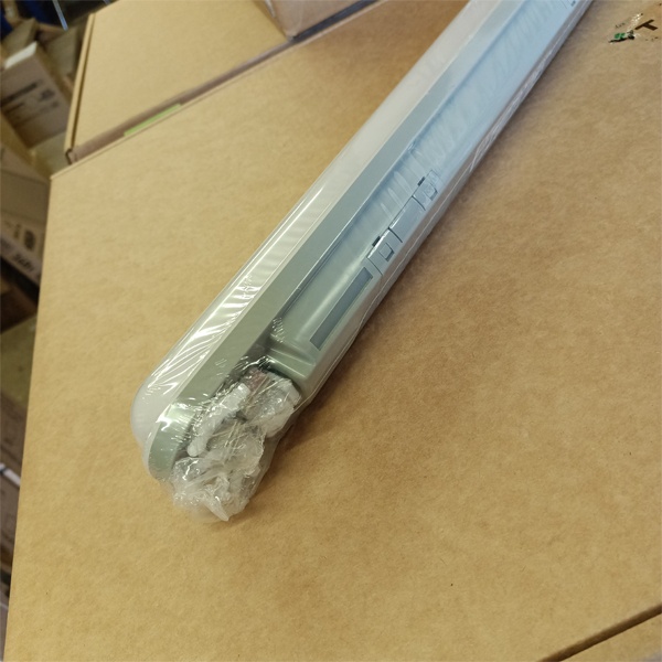 Влагозащищенный, промышленный LED светильник ДСП Айсберг-Э EKF PROxima, 18 Ватт, белого света