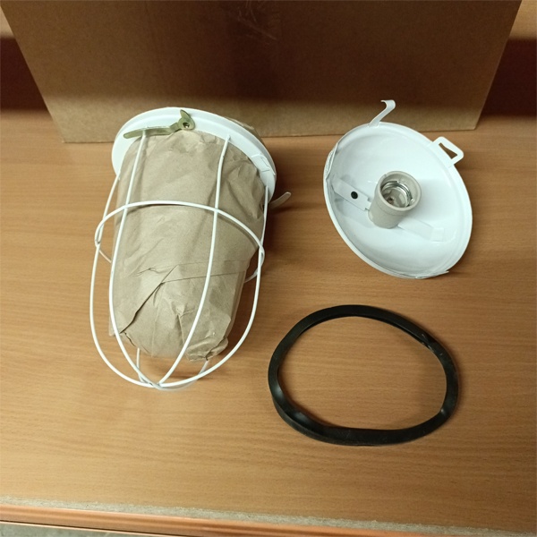 Светильник ламповый ТДМ, для освещения строительных площадок, с защитной решеткой, c цоколем E27, максимальная мощность лампы 200 Ватт