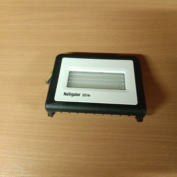 Влагозащищенный LED прожектор Навигатор, мощностью 20 Ватт, холодный дневной свет