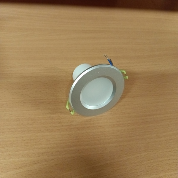 Встраиваемый светильник Навигатор направленного света мощностью 5 Ватт, теплый белый свет, цвет корпуса серебро