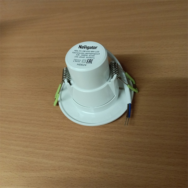 Встраиваемый светильник Навигатор направленного света мощностью 5 Ватт, теплый белый свет, цвет корпуса белый