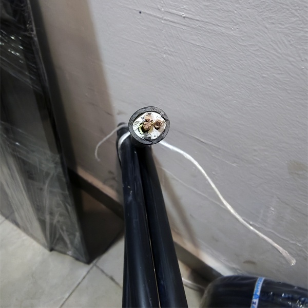 Электрический кабель ВВГ нг А LS 0,66 кВ негорючий с 3-мя медными жилами 6 мм2 ож (одножильные) в ПВХ изоляции