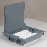 Лючок напольный Legrand 12мод. гл.75-105мм под покрытие серый