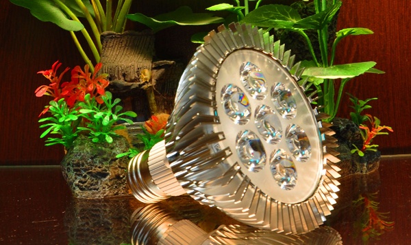 Светодиодные FITO лампы для растений