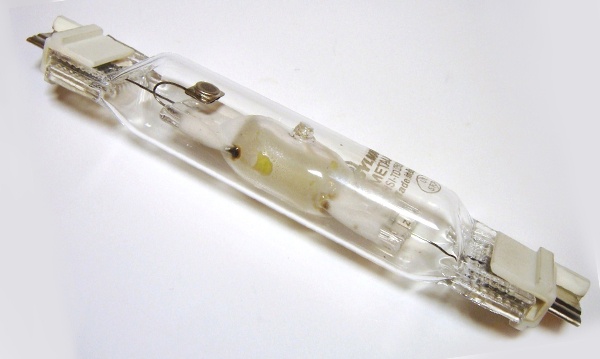 Лампы металлогалогенные 250-400W с цоколем Fc2