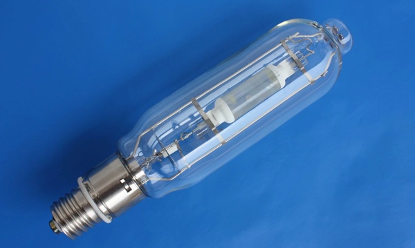 Лампы металлогалогенные цветные