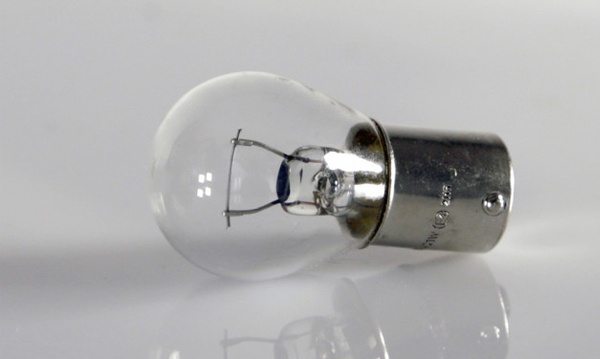 Сигнальные автомобильные лампы накаливания 12V