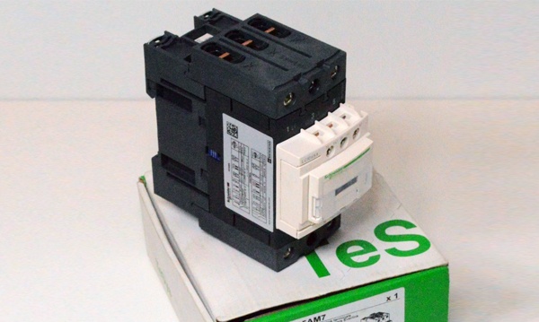 Контакторы TeSys D Schneider Electric магнитные пускатели