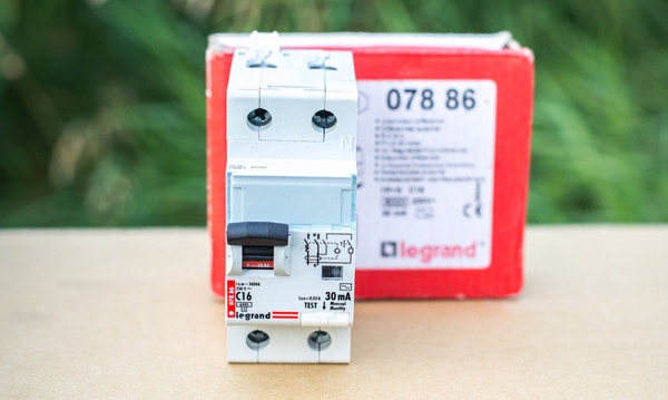 Автоматические выключатели Legrand DX 6kA характеристика C (автоматы до 63А)