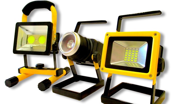 Прожекторы светодиодные LED на штативе переносные