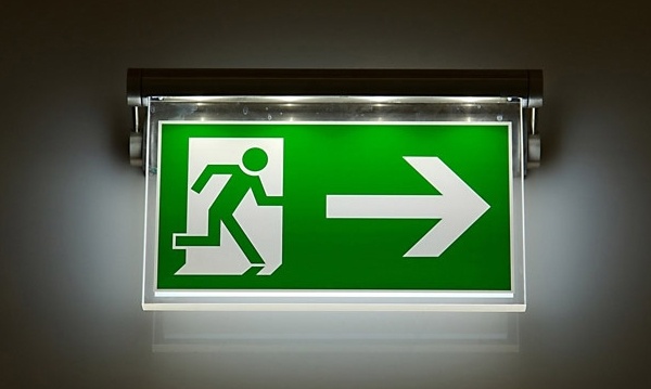 Информационные светодиодные аварийные светильники ВЫХОД