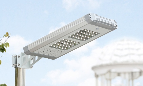 Консольные LED светильники на солнечной батарее