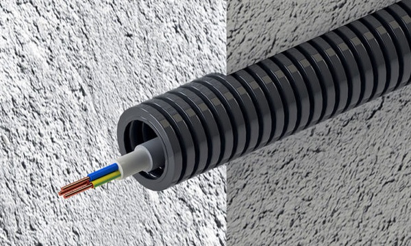 Труба гофрированная ПНД HF стойкая к ультрафиолету черная/серая (гофра)