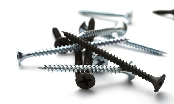 Саморезы и шурупы