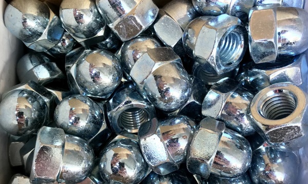 Гайки колпачковые DIN1587