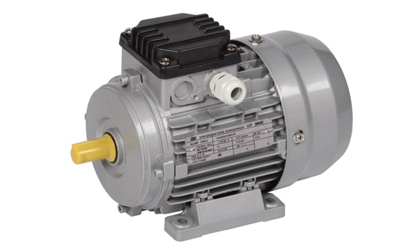 Электродвигатели асинхронные трехфазные АИР (лапы) 1500об/мин