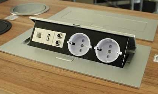 Адаптеры для информационных розеток Simon Connect S-модули