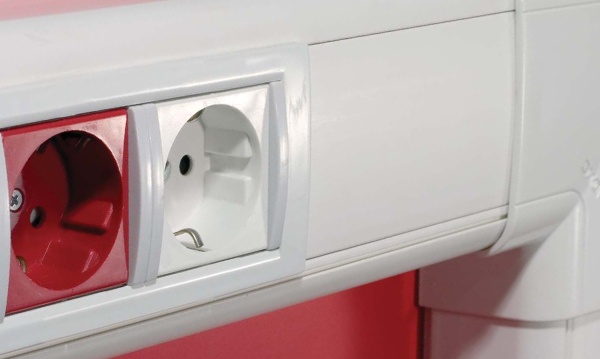 Рамки и суппорта для кабель-каналов DKC Brava (ДКС Брава)