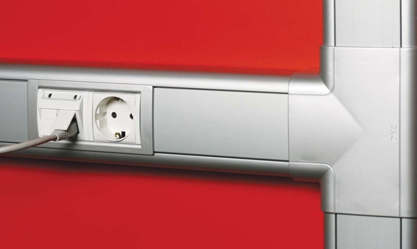 Рамки и суппорта для монтажа в подрозетники DKC Brava (ДКС Брава)