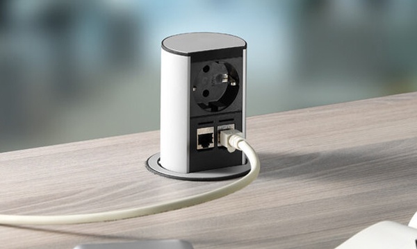 Розеточные блоки выдвижные, настольные, в столешницу