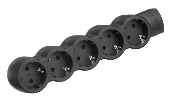 Колодки электрические бытовые черного цвета