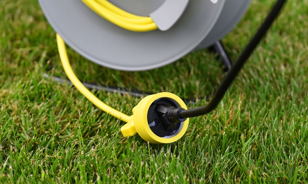 Удлинители на катушке для газонокосилок