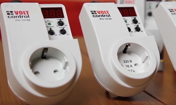 Розетки с защитой от перенапряжения
