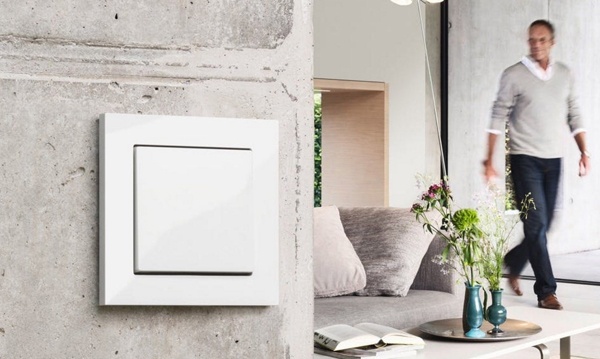 Уцененные ЭУИ Merten и Schneider Electric