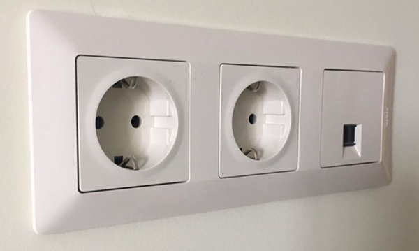 Рамки Классические Valena LIFE Legrand