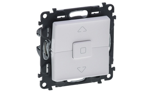 Выключатели, переключатели, жалюзи Valena LIFE/ALLURE Legrand